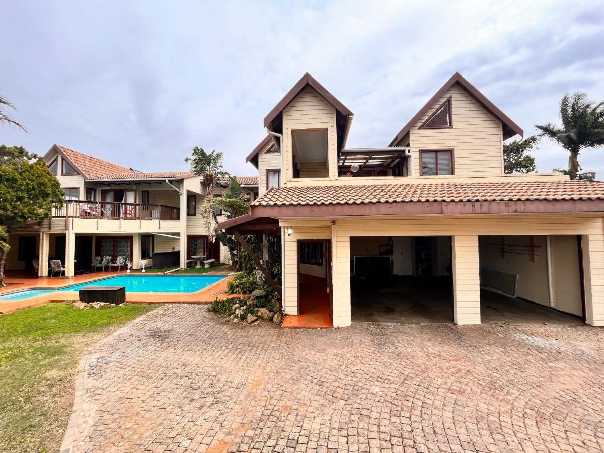 فندق The Wood House امبانجيني المظهر الخارجي الصورة