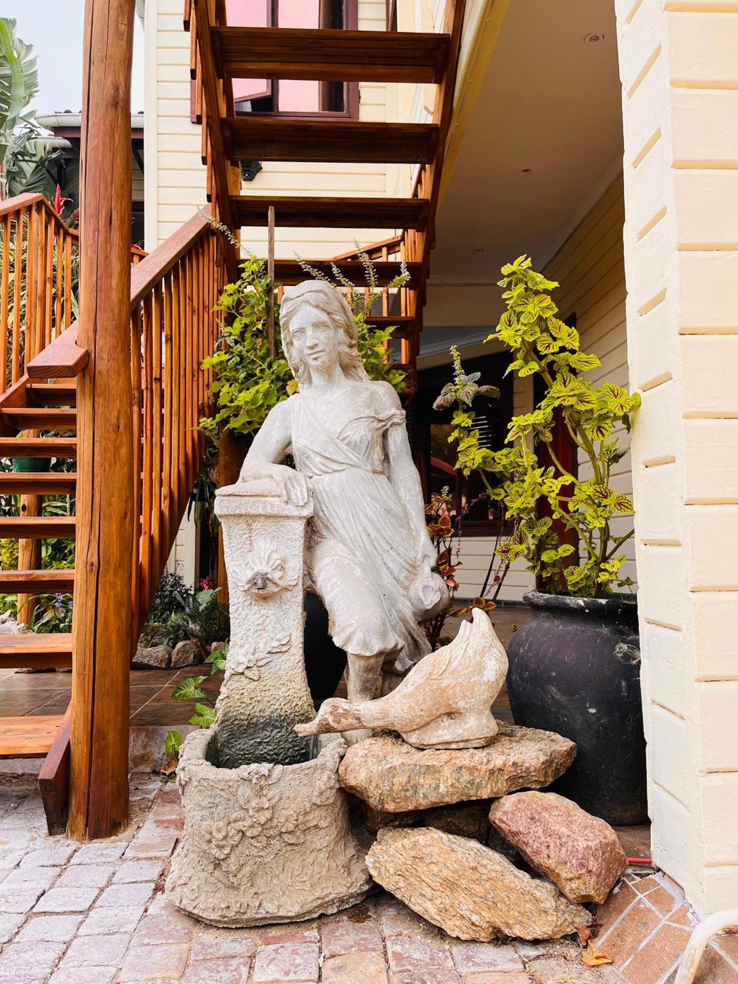 فندق The Wood House امبانجيني المظهر الخارجي الصورة